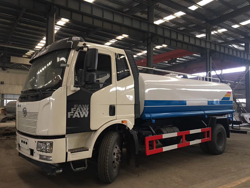 东风12吨洒水车,12吨洒水车厂家价格,程力洒水车销售厂家 东风12吨洒水车,12吨洒水车厂家价格,程力洒水车销售厂家