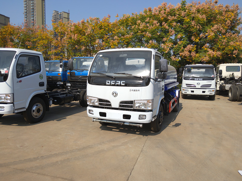 东风5方洒水车 东风5方洒水车