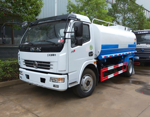 8吨洒水车 8吨洒水车