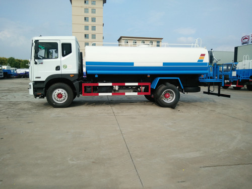 东风D9洒水车 东风D9洒水车