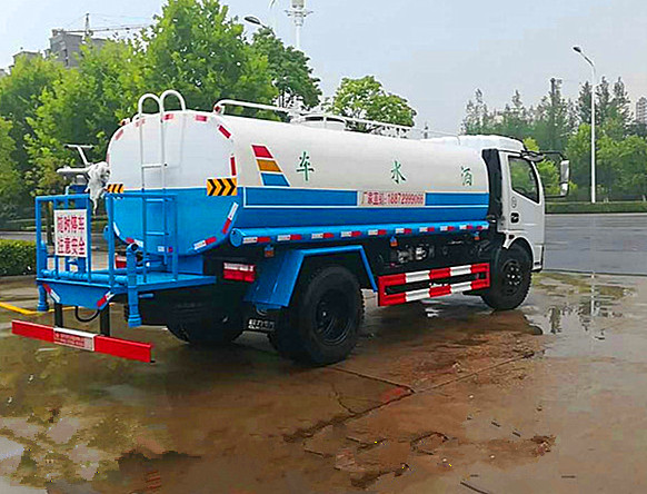 程力洒水车 程力洒水车