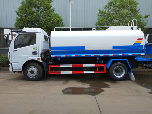 东风洒水车 东风洒水车