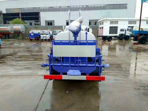 小型环卫洒水车 小型环卫洒水车