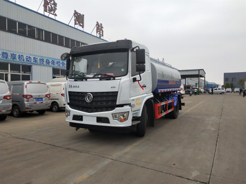 多功能洒水车 多功能洒水车