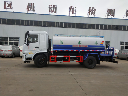 多功能洒水车 多功能洒水车