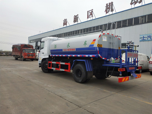 多功能洒水车 多功能洒水车