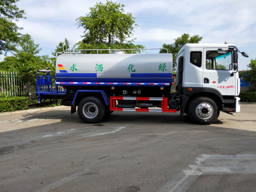 多功能洒水车价格 多功能洒水车价格