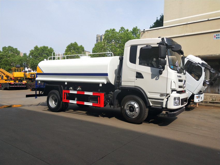 通化市洒水车厂家直销,通化市洒水车水泵配件,通化市洒水车销售点 通化市洒水车厂家直销,通化市洒水车水泵配件,通化市洒水车销售点