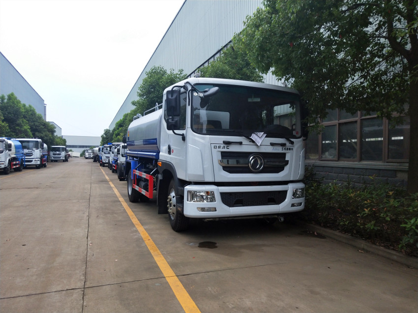 洒水车制造厂家 洒水车制造厂家