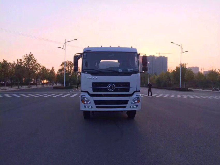 洒水车有什么用?洒水对路面有什么用?原理是什么-湖北程力 洒水车有什么用?洒水对路面有什么用?原理是什么-湖北程力