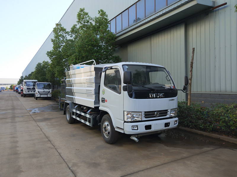 东风多利卡5吨多功能抑尘喷水车 园林绿化洒水车厂家直销 东风多利卡5吨多功能抑尘喷水车 园林绿化洒水车厂家直销