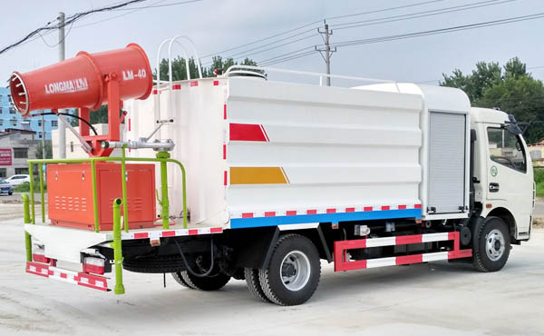 喷雾式洒水车 喷雾式洒水车