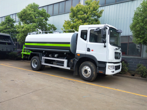 东风多利卡D9抑尘雾炮洒水车配置 东风多利卡D9抑尘雾炮洒水车配置