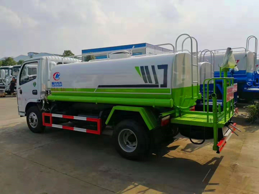5吨东风工地洒水降尘车-东风5立方洒水车厂家报价 5吨东风工地洒水降尘车-东风5立方洒水车厂家报价