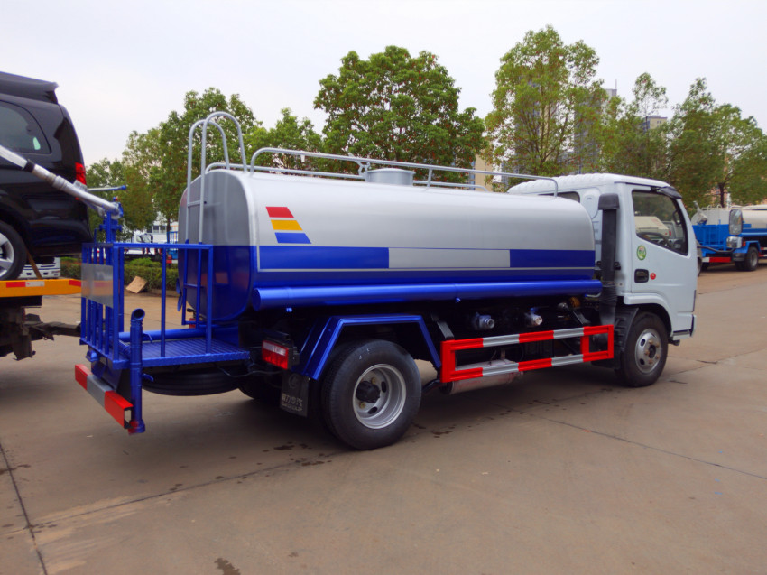 环卫5吨洒水车价格-环卫5吨洒水车报价 环卫5吨洒水车价格-环卫5吨洒水车报价