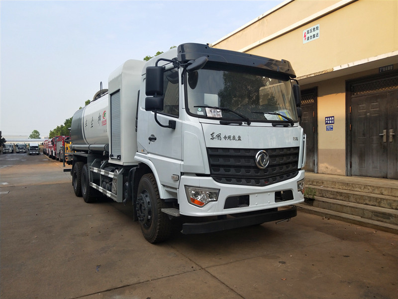 东风后双桥喷雾抑尘车,罐体15-18吨,风机80-90米 东风后双桥喷雾抑尘车,罐体15-18吨,风机80-90米