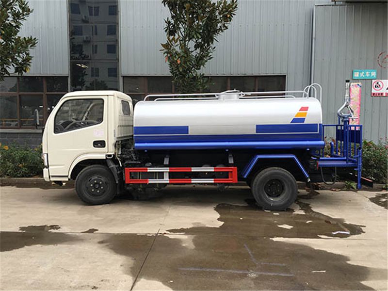 5吨洒水车平台雾炮-雾炮洒水车多少钱一辆 5吨洒水车平台雾炮-雾炮洒水车多少钱一辆