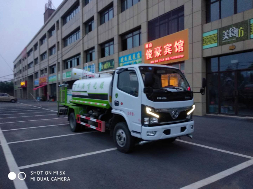 东风福瑞卡洒水车-国六5立方洒水车厂家价格报价 东风福瑞卡洒水车-国六5立方洒水车厂家价格报价