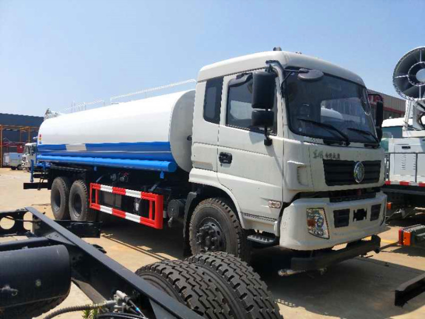 在哪买东风5吨洒水车-洒水车-小型环卫洒水车价格 在哪买东风5吨洒水车-洒水车-小型环卫洒水车价格