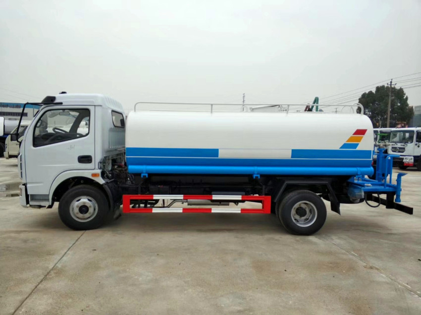 东风8吨带雾炮洒水车-洒水车-在哪里买价格优 东风8吨带雾炮洒水车-洒水车-在哪里买价格优