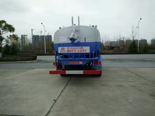 12吨洒水车图片 12吨洒水车图片
