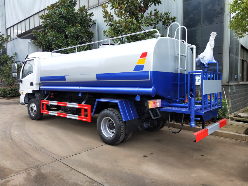 洒水车大概多少钱-新东日牌YZR5080GSSBJ6型洒水车-程力洒水车厂家 洒水车大概多少钱-新东日牌YZR5080GSSBJ6型洒水车-程力洒水车厂家
