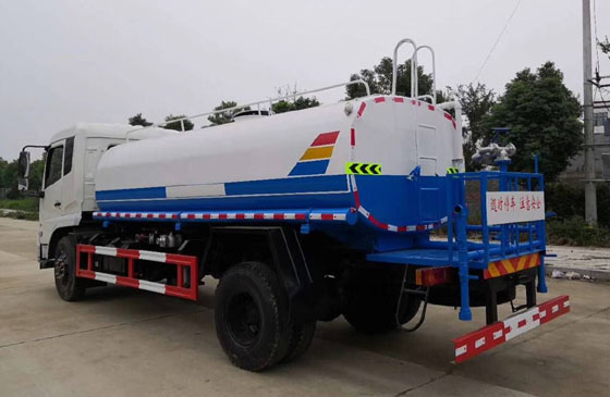 程力威牌CLW5184GSSD6型洒水车 程力威牌CLW5184GSSD6型洒水车