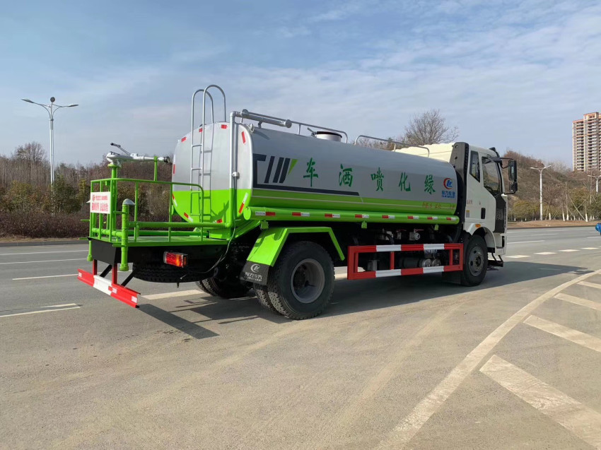 新东日牌YZR5180GSSCA6型洒水车 新东日牌YZR5180GSSCA6型洒水车