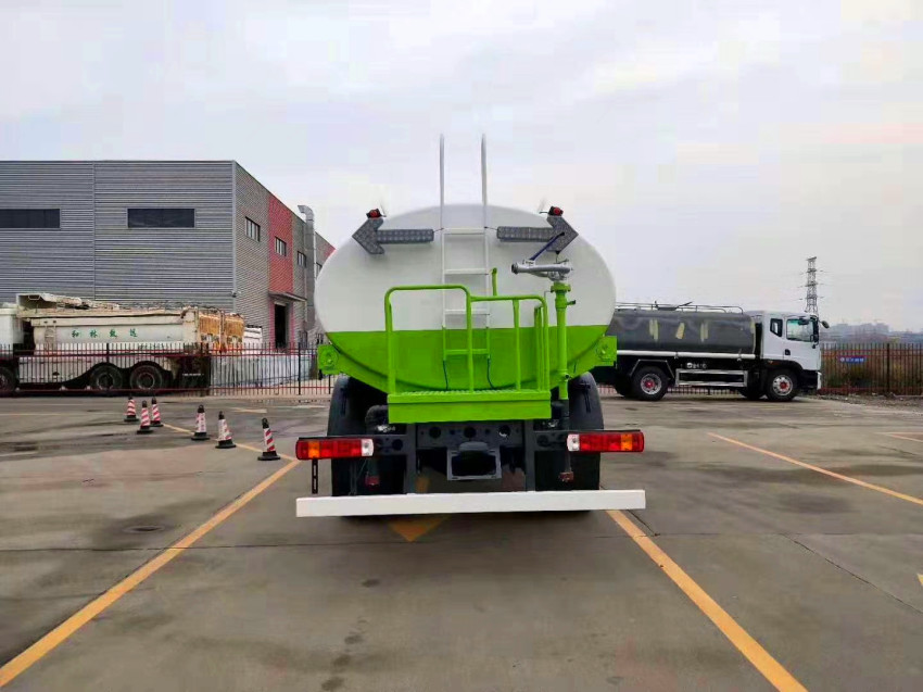 福田洒水车 福田洒水车