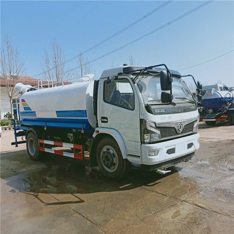 5吨东风洒水车厂家-国六洒水雾炮车价格 5吨东风洒水车厂家-国六洒水雾炮车价格