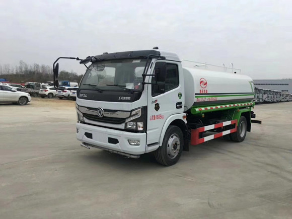 10吨消防洒水车-小型喷洒车-运水车多少钱 10吨消防洒水车-小型喷洒车-运水车多少钱