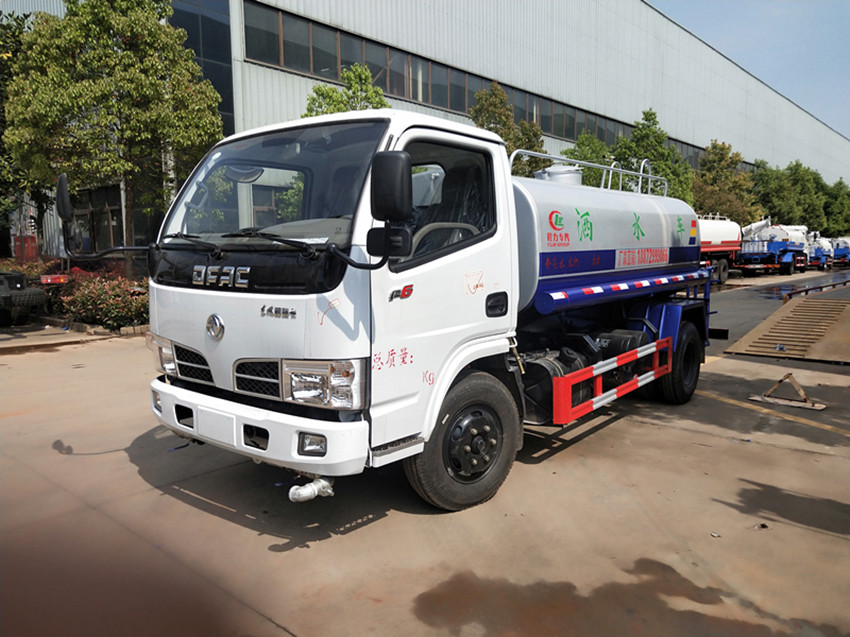 性价比高的东风多利卡洒水车价格 图片售后-湖北程力 性价比高的东风多利卡洒水车价格 图片售后-湖北程力