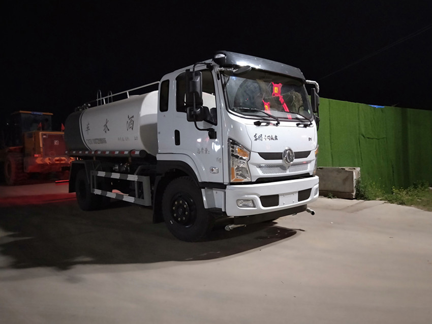 现车 国六东风华神F5喷雾洒水车 物美价廉 品质保证 维修无忧 现车 国六东风华神F5喷雾洒水车 物美价廉 品质保证 维修无忧