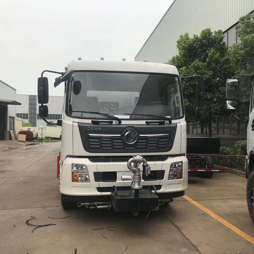 东风5方洒水车-5吨园林绿化喷洒车多少钱 东风5方洒水车-5吨园林绿化喷洒车多少钱