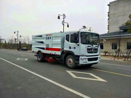 东风扫路车- 国六高端多功能洗扫车-湖北盈通 东风扫路车- 国六高端多功能洗扫车-湖北盈通