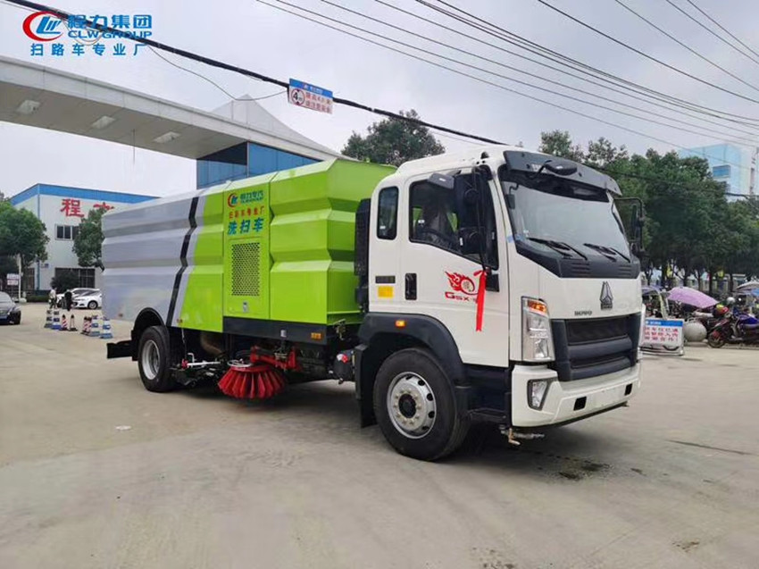 程力扫路车厂高品质环卫车发力“海上丝绸之路”-程力集团 程力扫路车厂高品质环卫车发力“海上丝绸之路”-程力集团