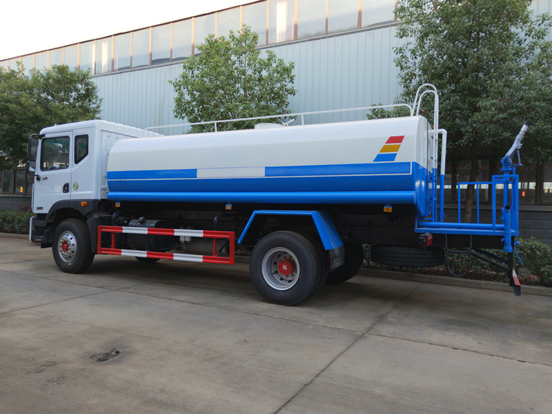 东风D9洒水车 东风D9洒水车
