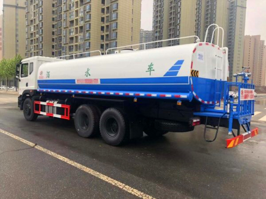 东风20吨洒水车 东风20吨洒水车