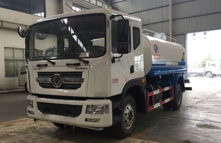 洒水车真的很讨厌吗,洒水车就没有什么优点吗 洒水车真的很讨厌吗,洒水车就没有什么优点吗