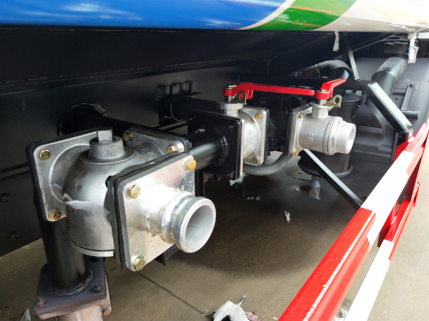 洒水车厂家指导其故障处理方法及洒水车配件价格报价-程力集团 洒水车厂家指导其故障处理方法及洒水车配件价格报价-程力集团