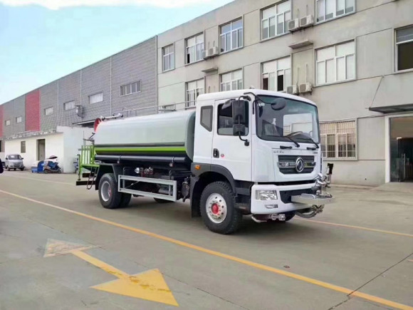 东风D9洒水车-洒水车生产厂家-东风12方洒水车厂家直销 东风D9洒水车-洒水车生产厂家-东风12方洒水车厂家直销