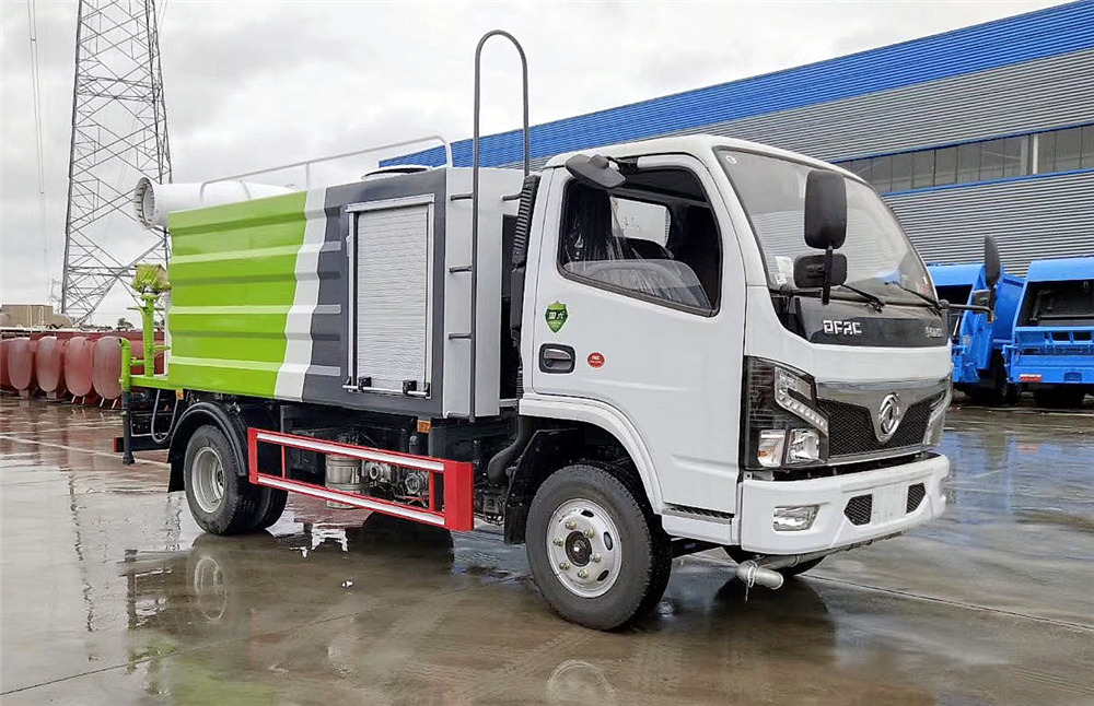 5吨洒水车多少钱-5立方洒水车多少钱一辆-程力集团 5吨洒水车多少钱-5立方洒水车多少钱一辆-程力集团