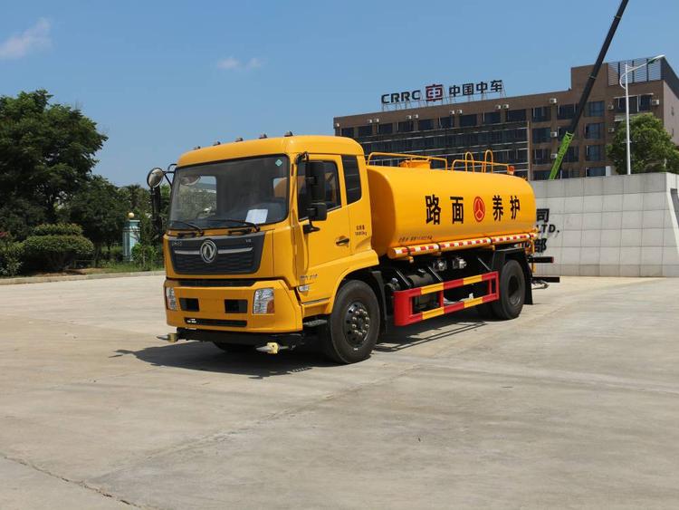 东风天锦路面养护洒水车 15吨道路洒水车 城市公路洒水车报价表 东风天锦路面养护洒水车 15吨道路洒水车 城市公路洒水车报价表