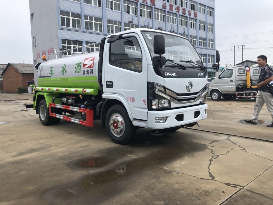 5吨东风洒水车-5吨东风福瑞卡洒水车价格报价-5吨东风洒水车厂家销售 5吨东风洒水车-5吨东风福瑞卡洒水车价格报价-5吨东风洒水车厂家销售