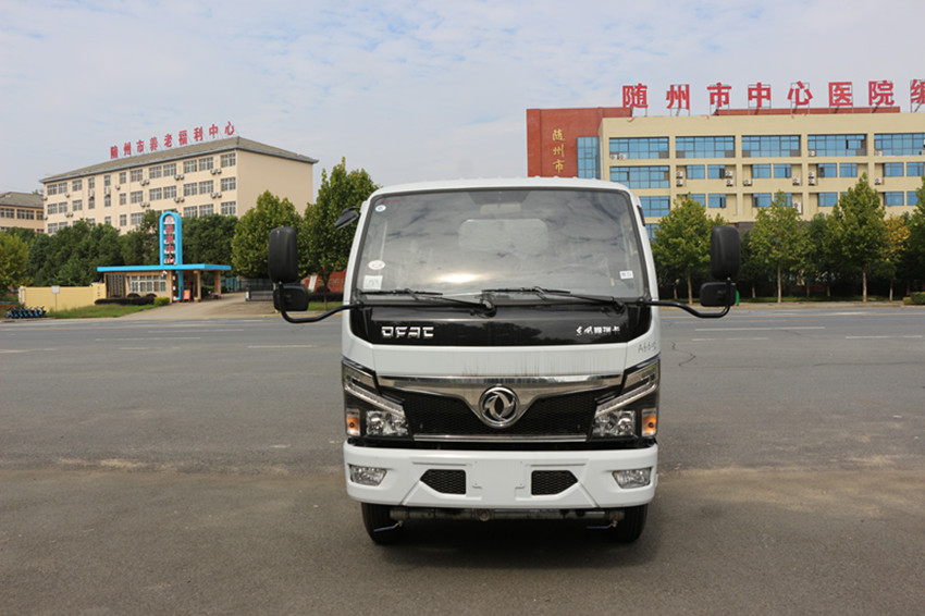 蓝牌洒水车 蓝牌洒水车