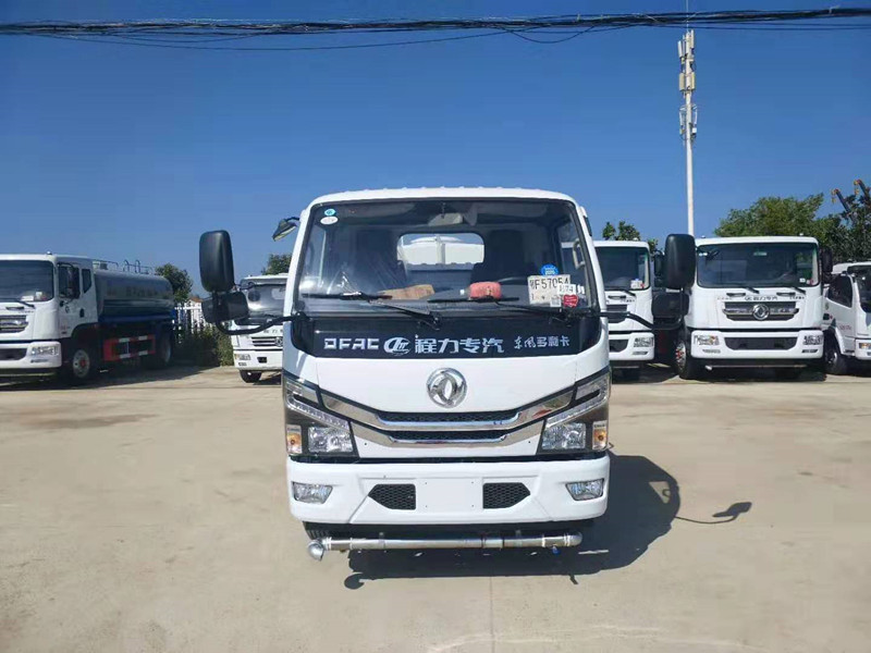 À¶ÅÆÈ÷Ë®³µ À¶ÅÆÈ÷Ë®³µ