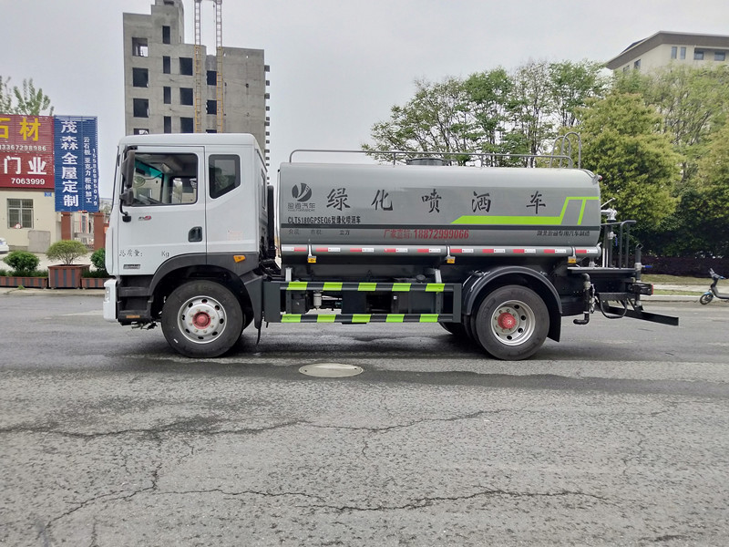 15吨洒水车 15吨洒水车
