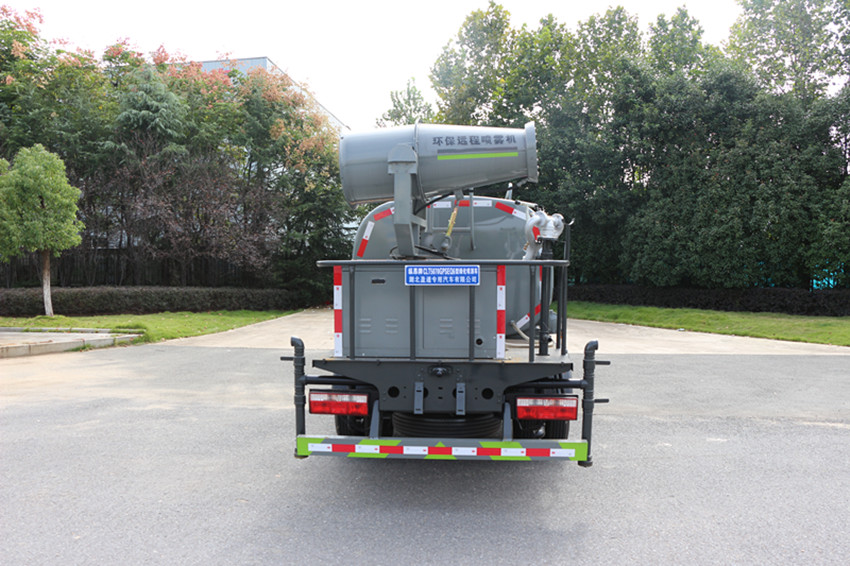 5吨洒水车 5吨洒水车