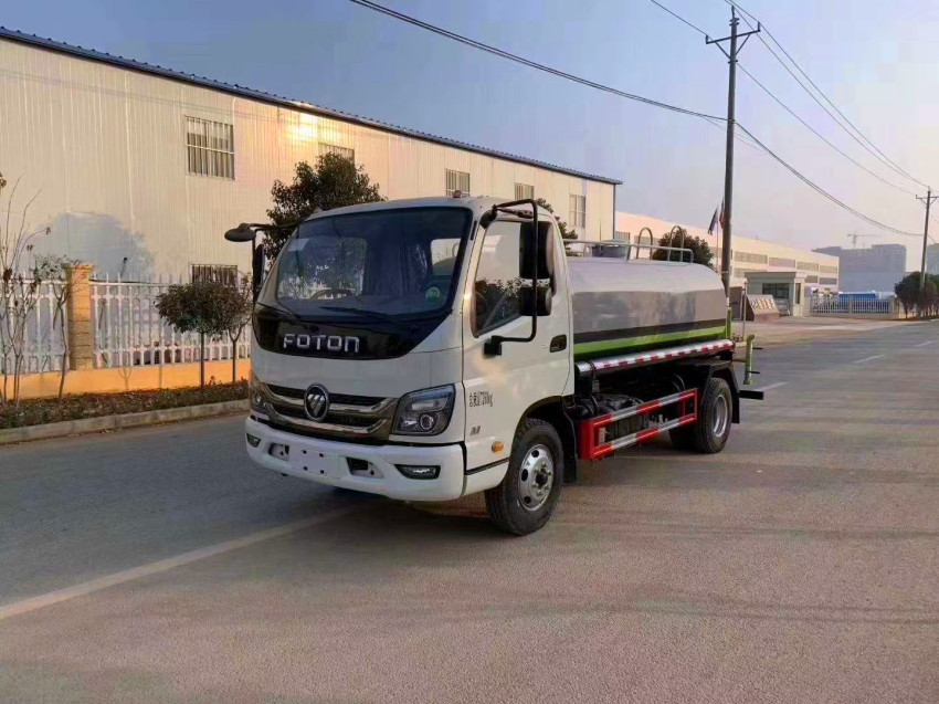 小型洒水车价格是多少-湖北盈通洒水车厂家报价 小型洒水车价格是多少-湖北盈通洒水车厂家报价