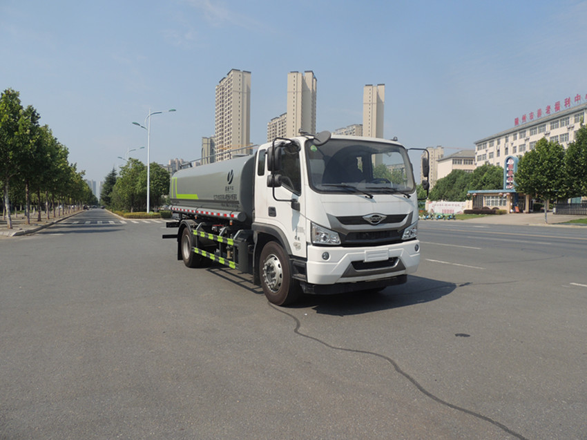 12方洒水车多少钱一辆?-湖北盈通洒水车生产厂家 12方洒水车多少钱一辆?-湖北盈通洒水车生产厂家